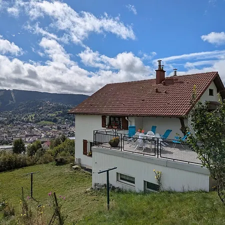 Landhaus Fonctionnel Avec Terrasse Et Vue, - Fr-1-589-402